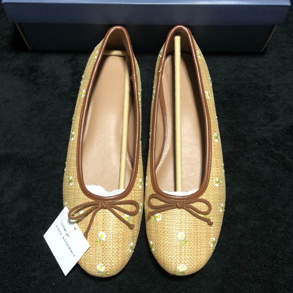 Free Assembly Women's Raffia Daisy Ballet Flats with Bow, Size 10, Memory Foam